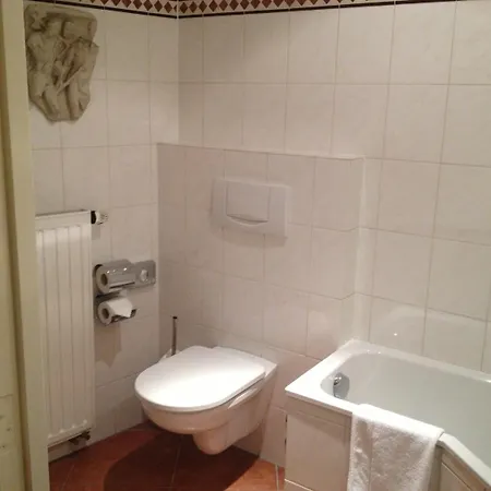 Botticelli 3* Maastricht